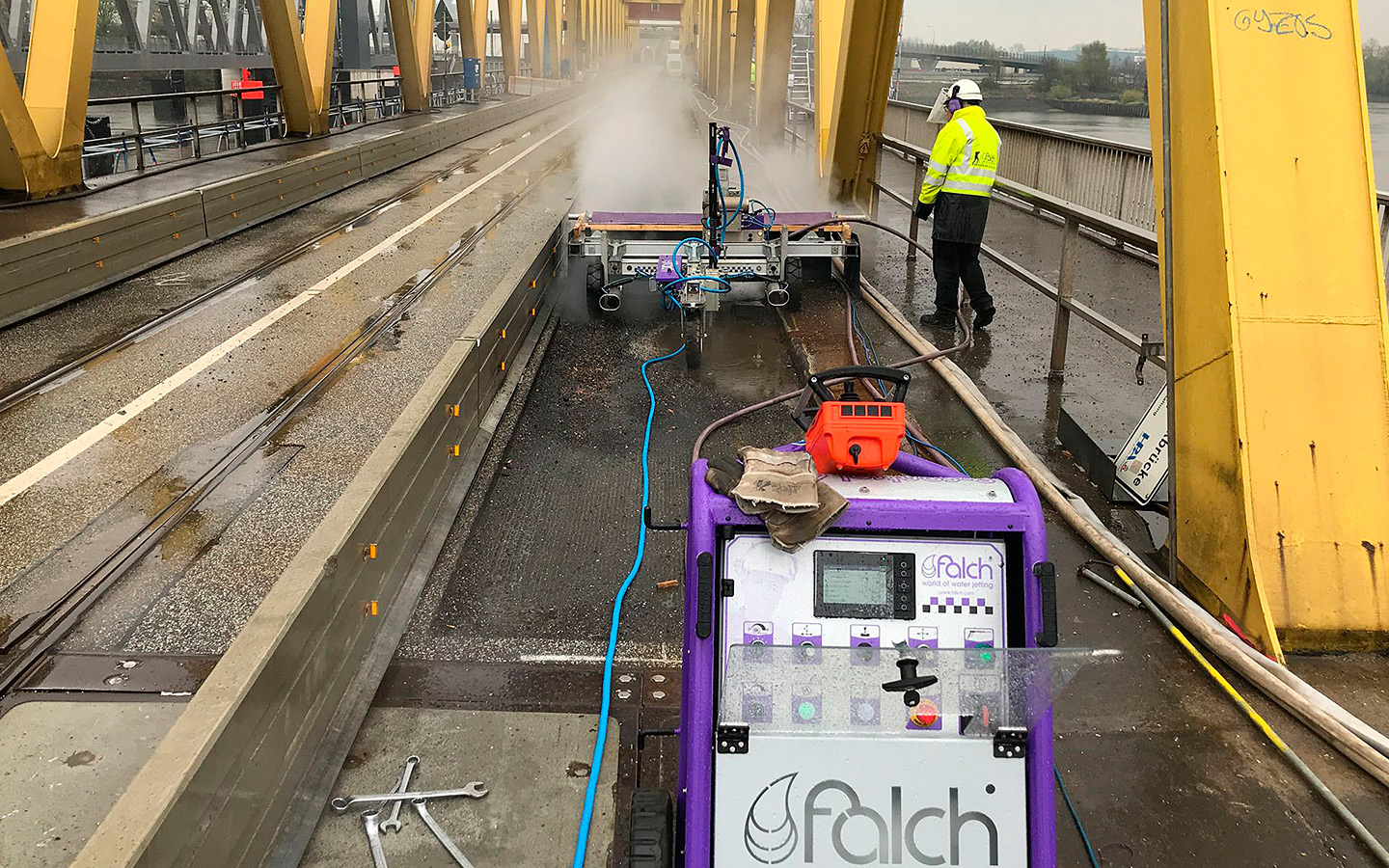 Hydrodécapage routier robotique